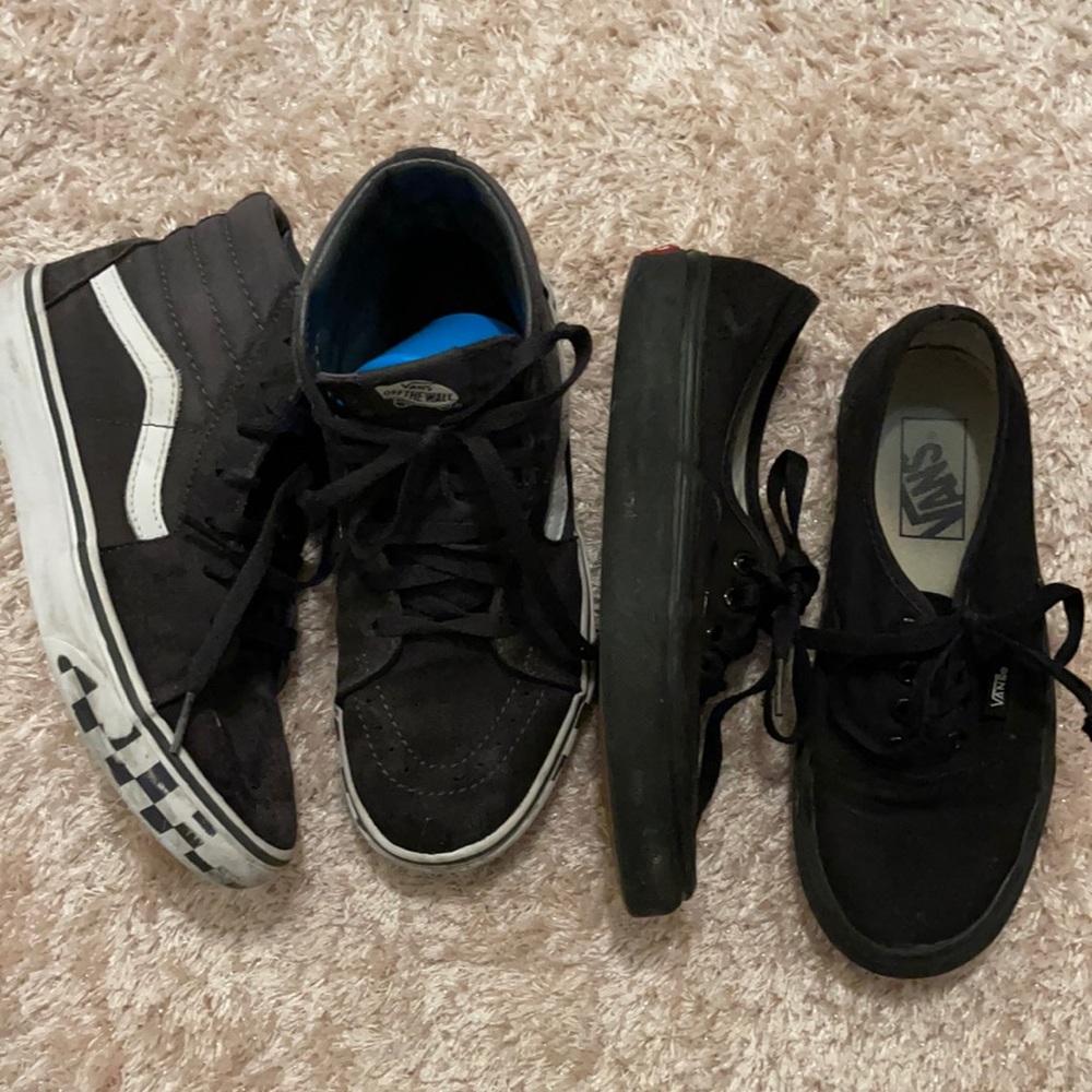 Bundle of vans 4.5